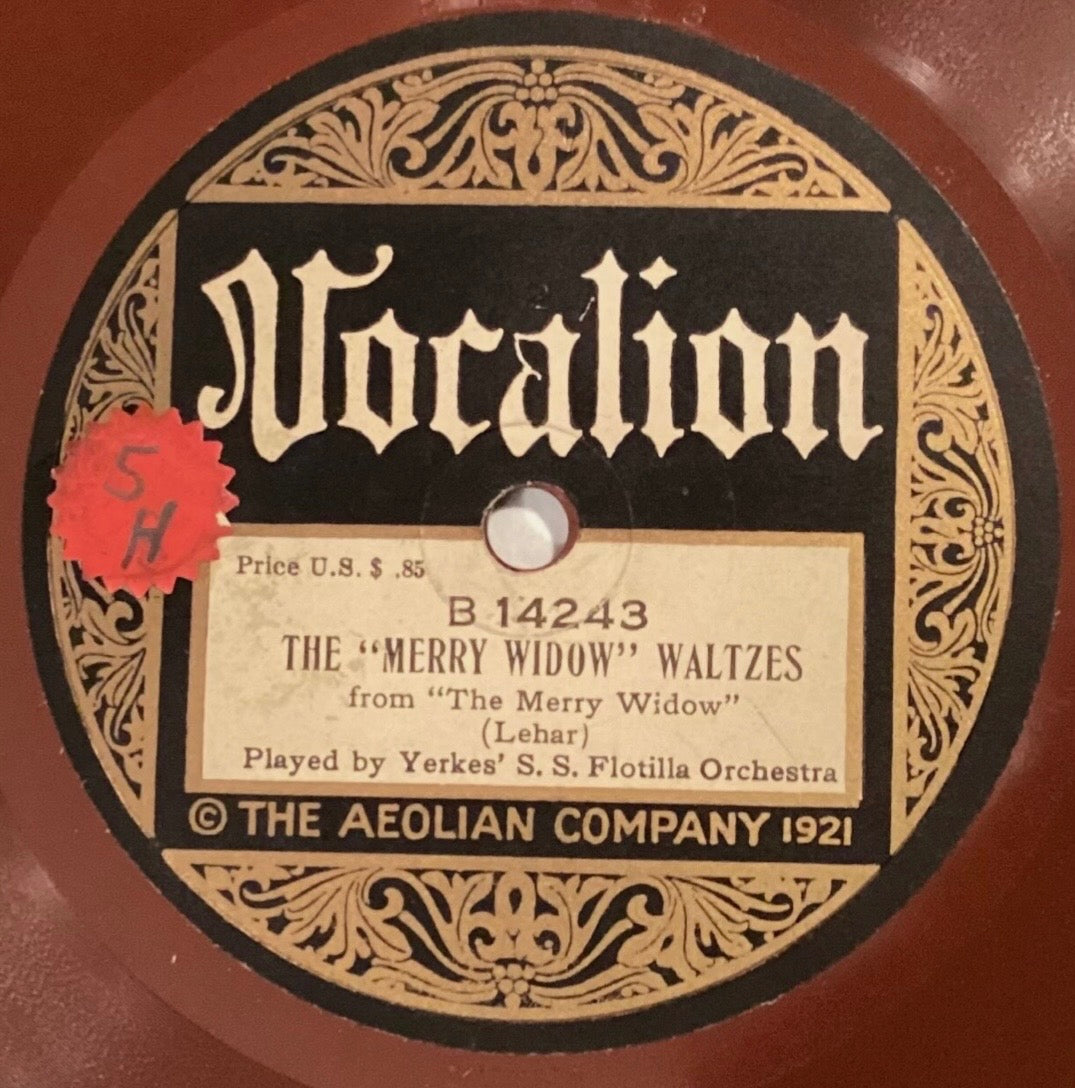 Aeolian Dance Or – 78 rpm Vocalion 14243: Sweet Lady/YERKES SS FLOTILLA OR: Merry Widow Waltzes; E cond