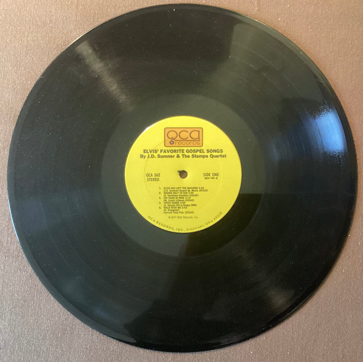 Elvis Presley on LP QCA 362: Elvis’ Favorite Gospel Songs; E/V+