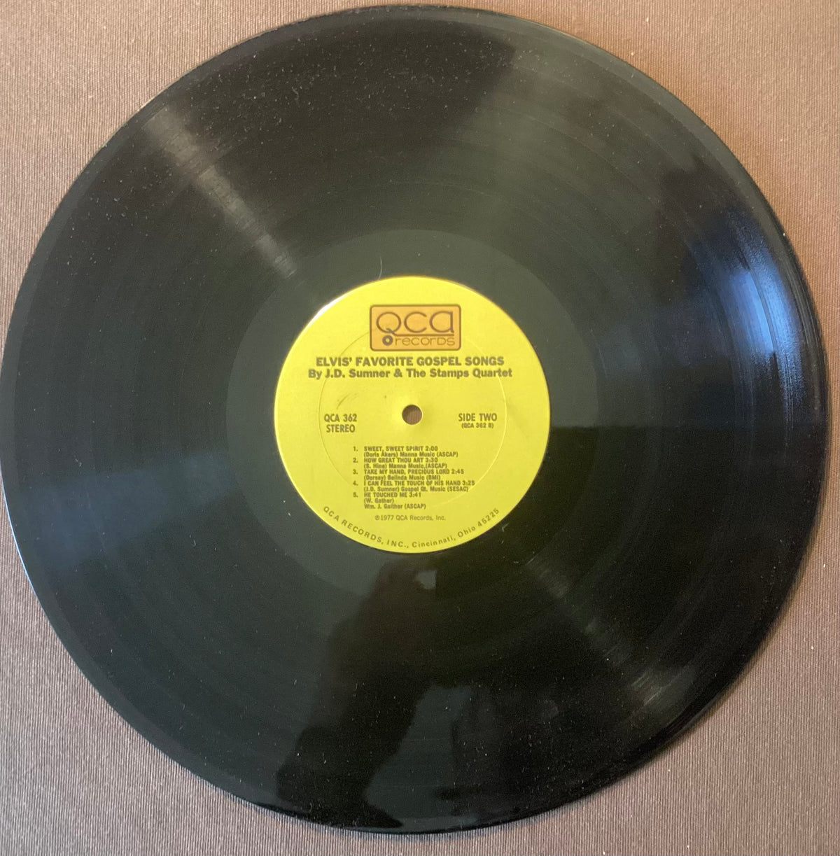 Elvis Presley on LP QCA 362: Elvis’ Favorite Gospel Songs; E/V+