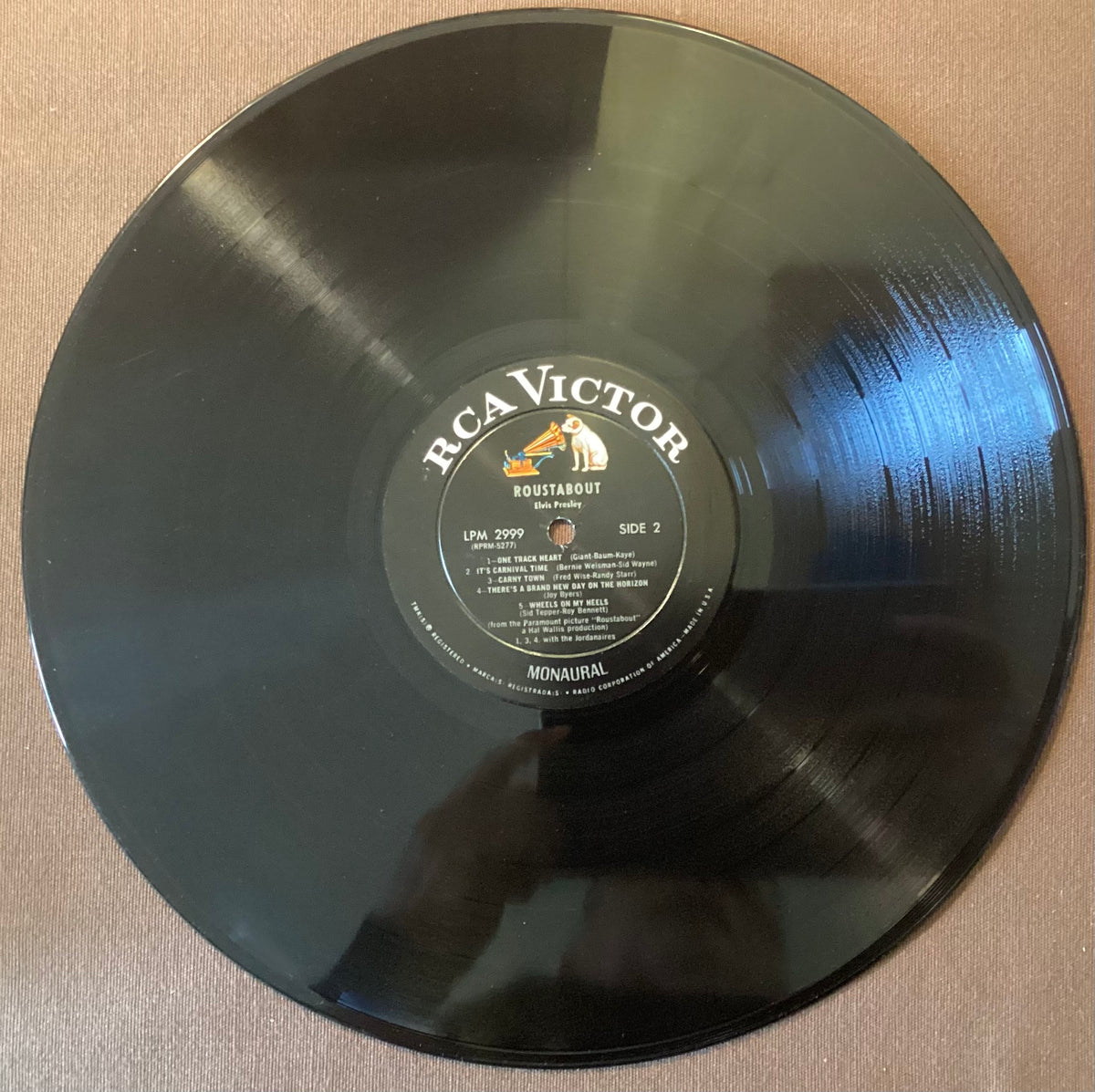 Elvis Presley on LP RCA LPM-2999: Roustabout Soundtrack Album; E/E
