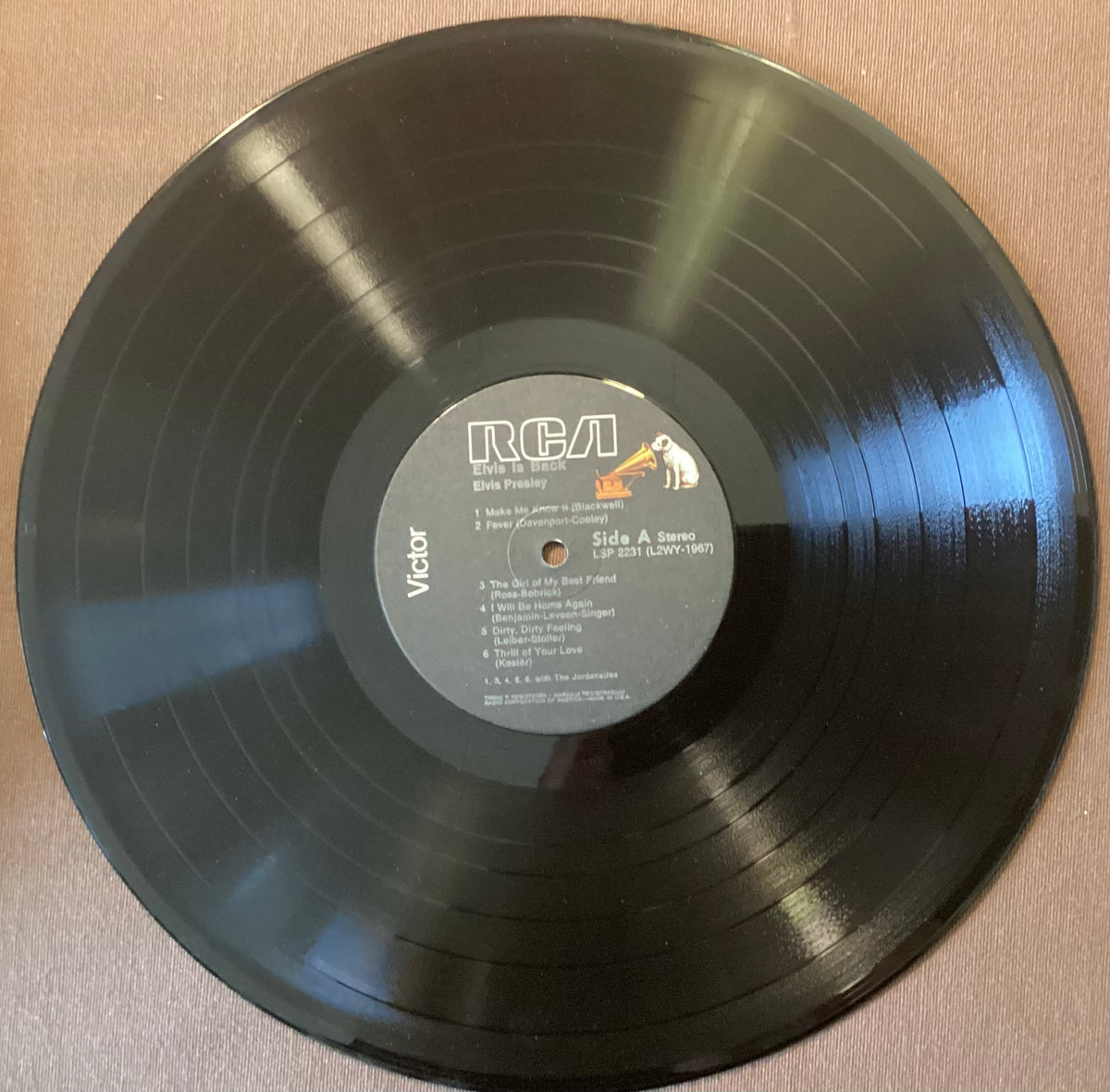 Elvis Presley on LP RCA LSP-2231: Elvis is Back!; E/V