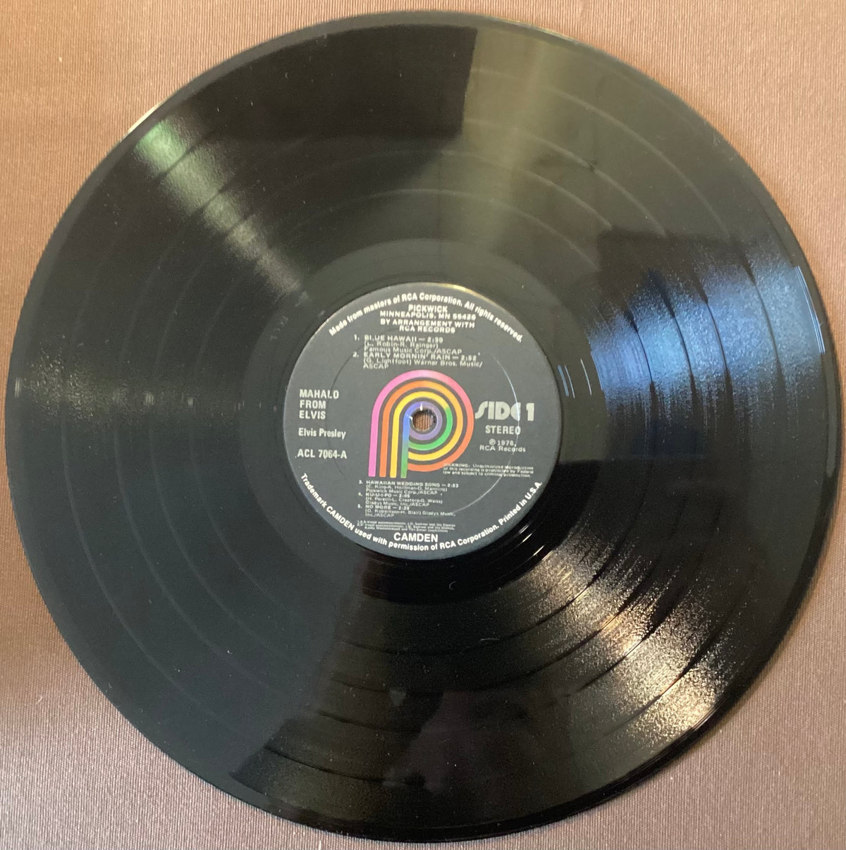 Elvis Presley on LP Pickwick ACL-7064: Mahalo from Elvis; E/V