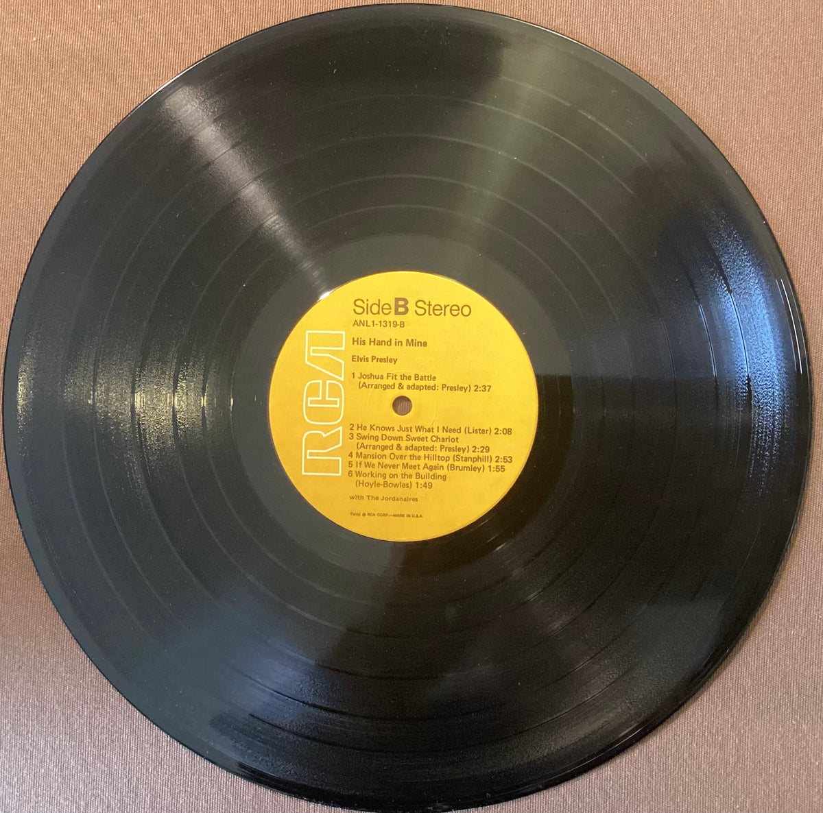 Elvis Presley on LP RCA ANL1-1319: His Hand in Mine; E/V+