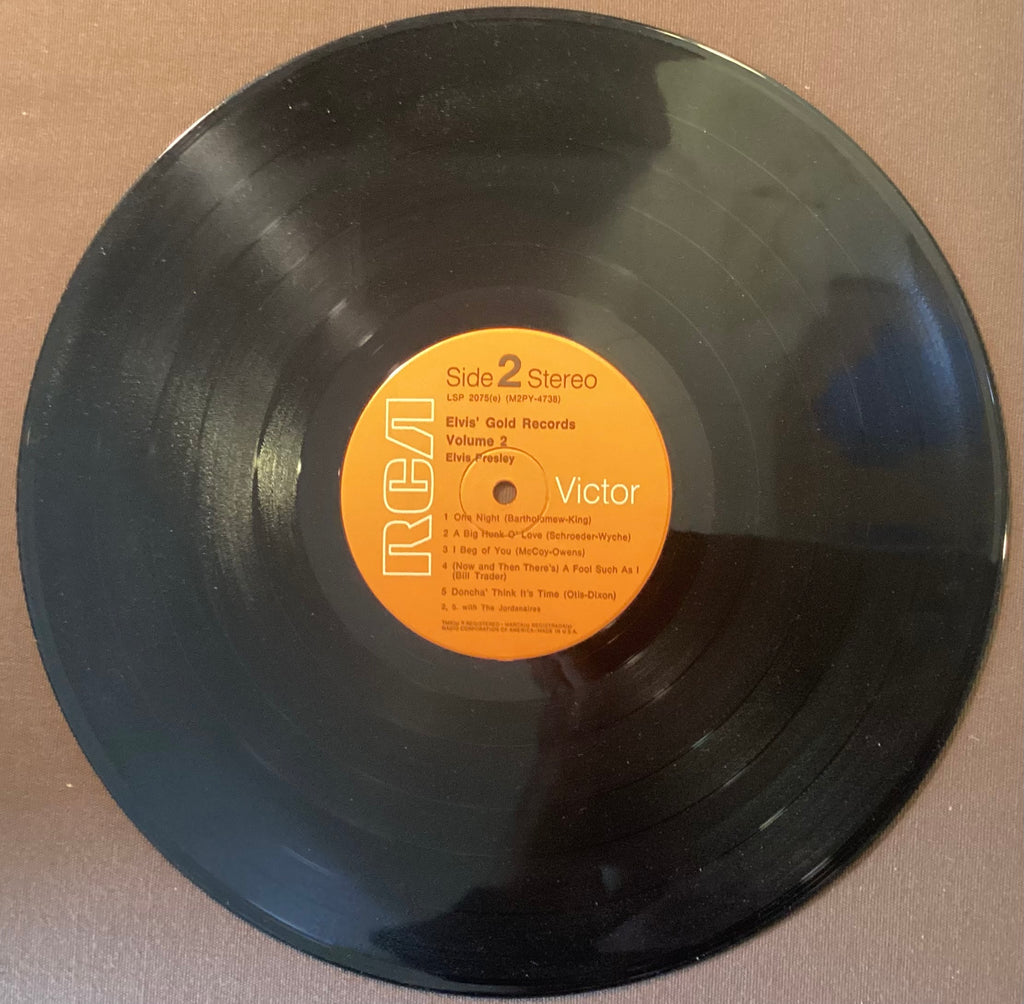 Elvis Presley on LP RCA LSP-2075(e): 50,000,000 Elvis Fans Can’t Be Wrong; E/E