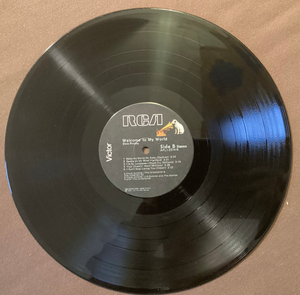 Elvis Presley on LP RCA AP1-2274: Welcome to My World; E/E