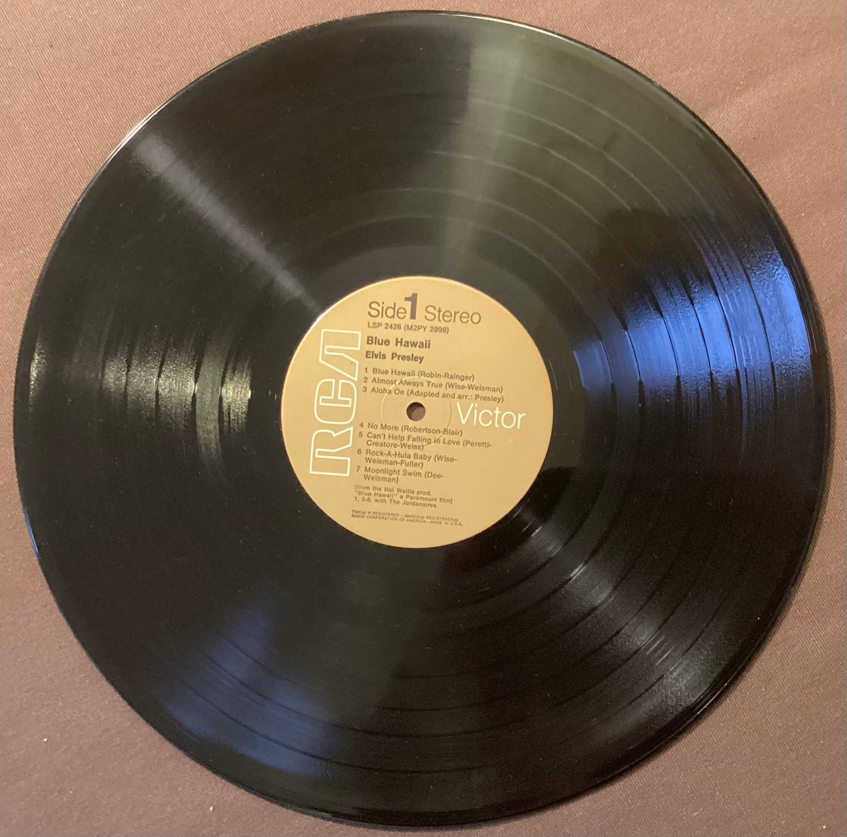 Elvis Presley on LP RCA LSP-2426: Elvis in Blue Hawaii; E/V+