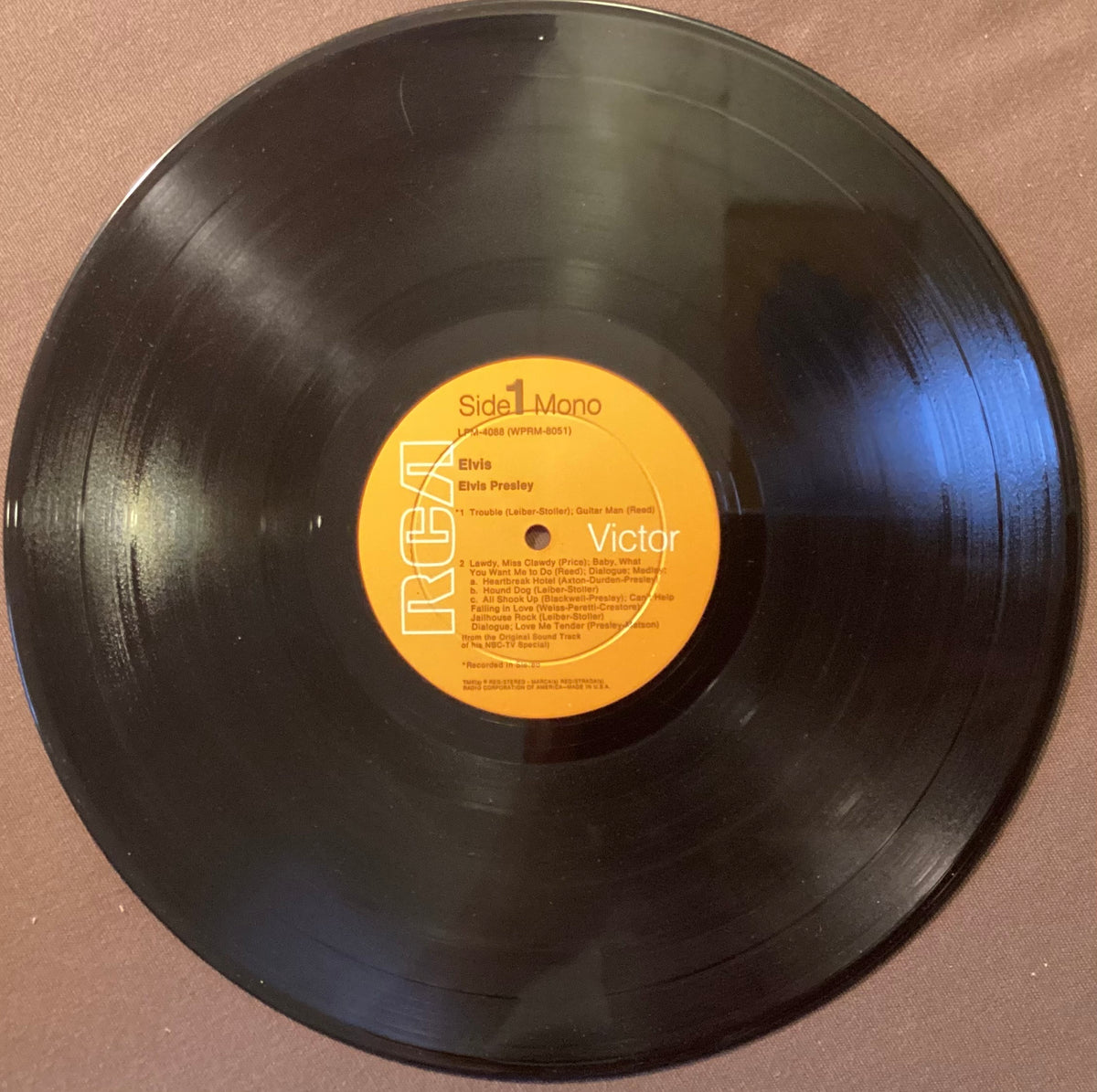 Elvis Presley on LP RCA LPM-4088: Soundtrack from his NBC TV Special; V+/V+