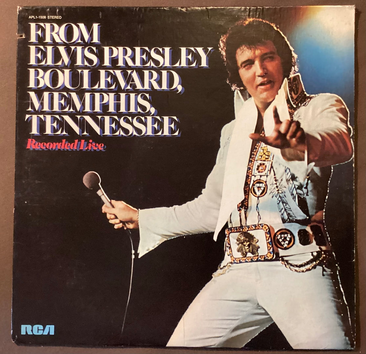 Elvis Presley on LP RCA APL1-1506: From Elvis Presley Boulevard, Memphis, Tennessee; V+/V+
