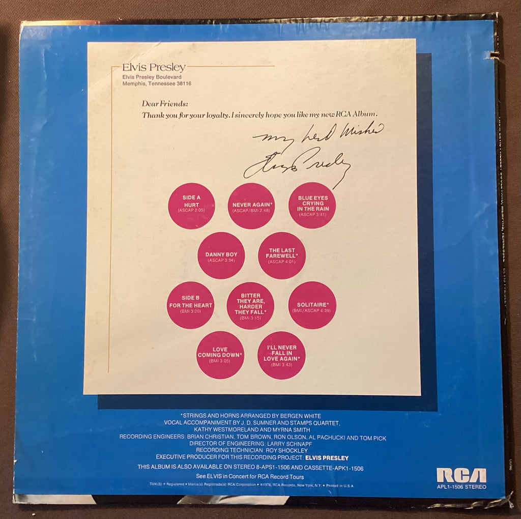 Elvis Presley on LP RCA APL1-1506: From Elvis Presley Boulevard, Memphis, Tennessee; V+/V+